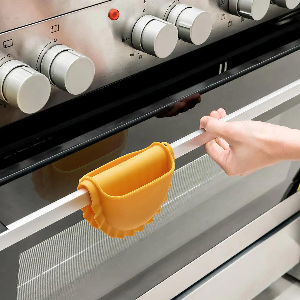 Mezzelune Pasta - Shaped Oven Grips - Polychrome Goods 🍊